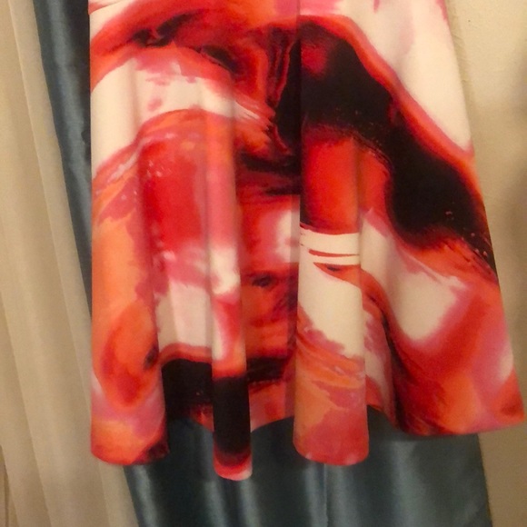 CALVIN KLEIN FLORAL DESIGNER DRESS, SIZE 4 - Picture 4 of 6